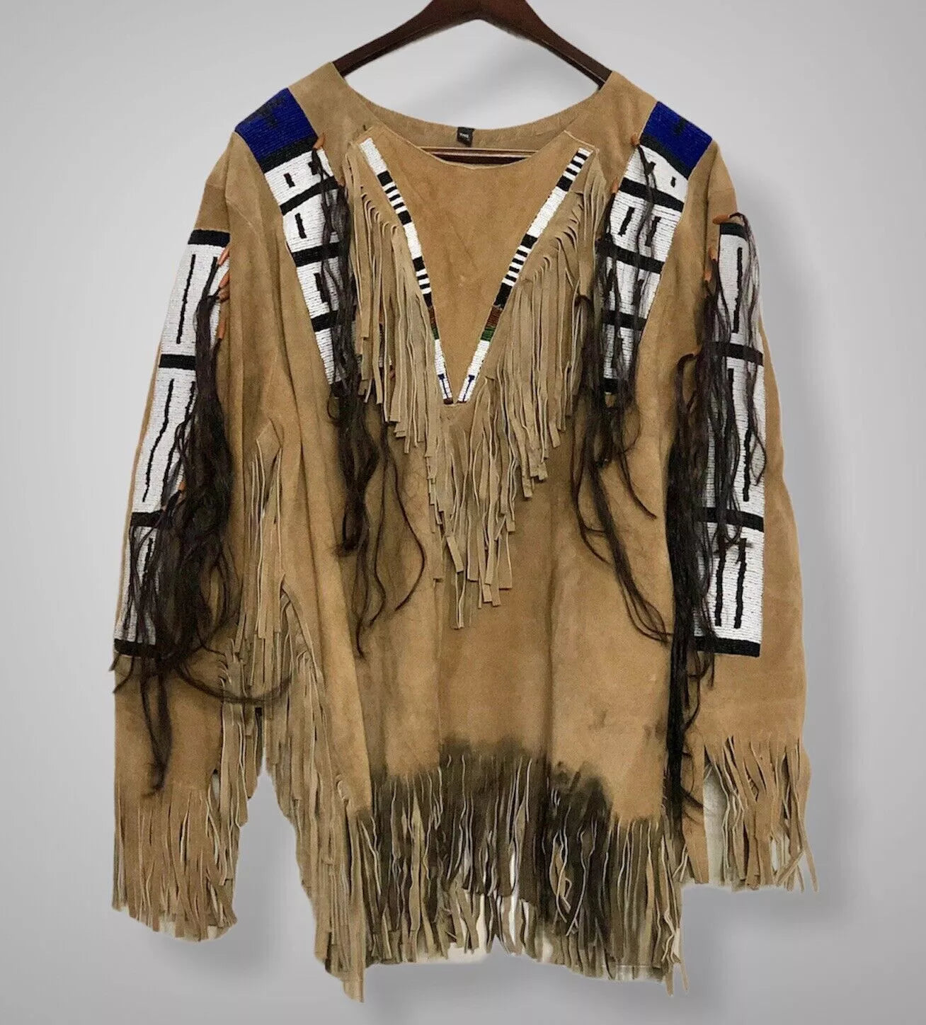 Gilet Powwow Perlé Style Sioux - Ancien, Fait Main, Cuir Gilet Powwow Perlé Style Sioux - Ancien, Fait Main, Cuir